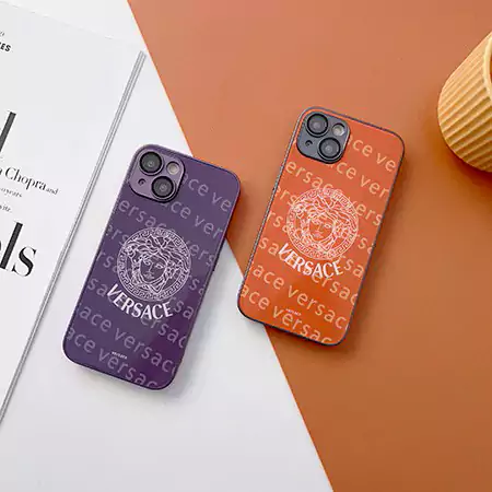 versace ヴェルサーチ ブランド ケース iphone スマホケース アイフォン シリコン 最強 流行り 全 機種 対応 専門 店 シンプル 純正 通販 激安 販売 16 15 14 16 plus 15 plus 14 plus 