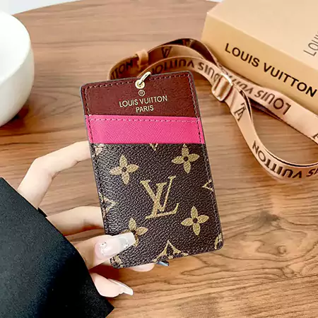 ハイブランド ルイヴィトン lv gucci グッチ burberry バーバリー 流行り 女性 20 代 専門 店 シンプル かわいい 新しい 個性的 高级 芸能人 人気 