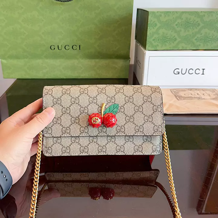 グッチ gucci ファッション 最新 面白い 安い 芸能人 