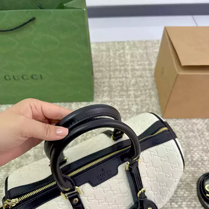 グッチ gucci かわいい 新作 風 女子 シンプル 純正 通販 