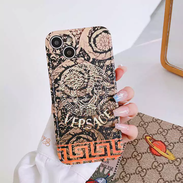 fendi フェンディ versace ヴェルサーチ ブランド シリコン ケース iphone スマホケース アイフォン 16 plus 15 plus 14 plus 16 15 13 14 高级 韓国 メンズ 高校生 耐衝撃 コピー 店舗 人気 海外 