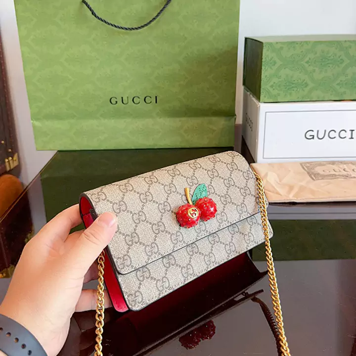 グッチ gucci ファッション 最新 面白い 安い 芸能人 