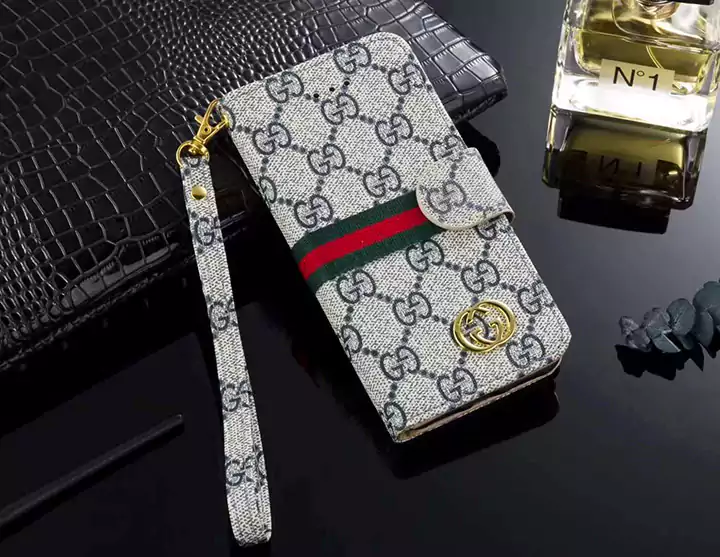 gucci ルイヴィトン バーバリー iphone アイフォン ケース スマホケース 16 16 plus 16 プラス 16 pro 16 プロ 16 pro max 15 14 13 手帳 カード 収納 人気 海外 大人 芸能人 最新 