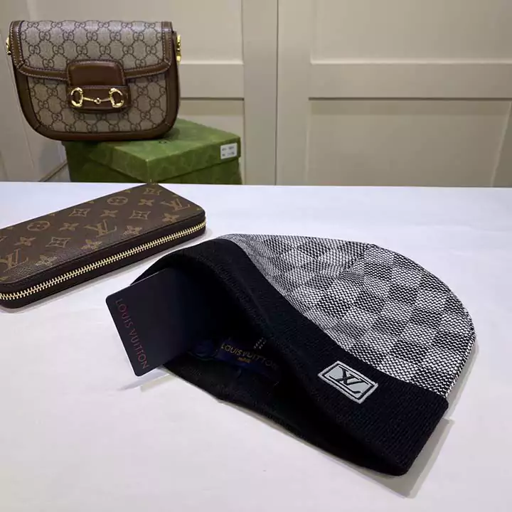 ルイヴィトン lv 海外 ファッション レディース 大人 芸能人 パロディ 値段 